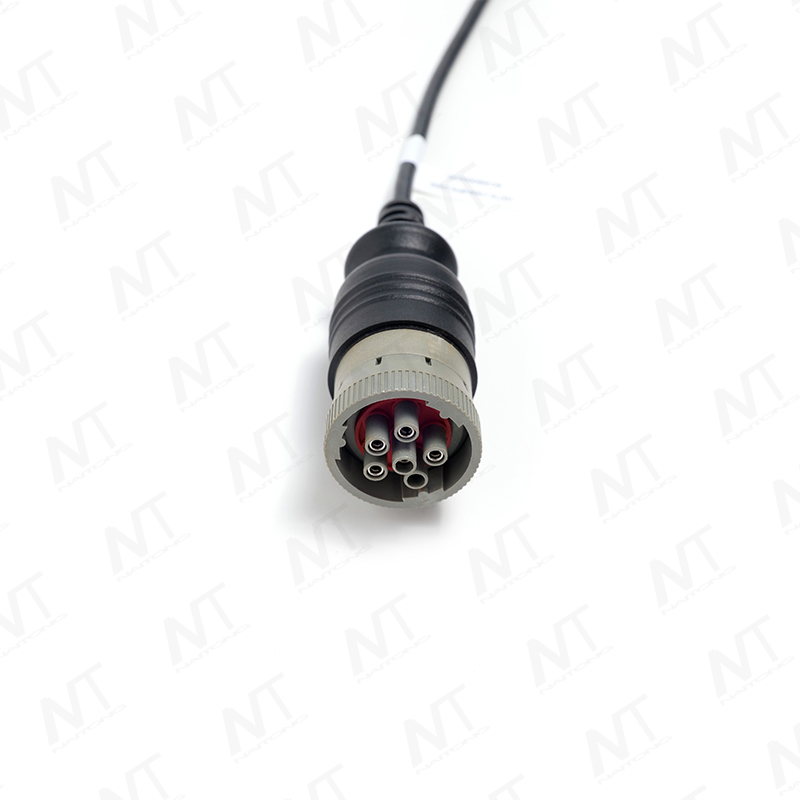 موصل أنثى SAE J1939 إلى موصل مصغر Molex 43025