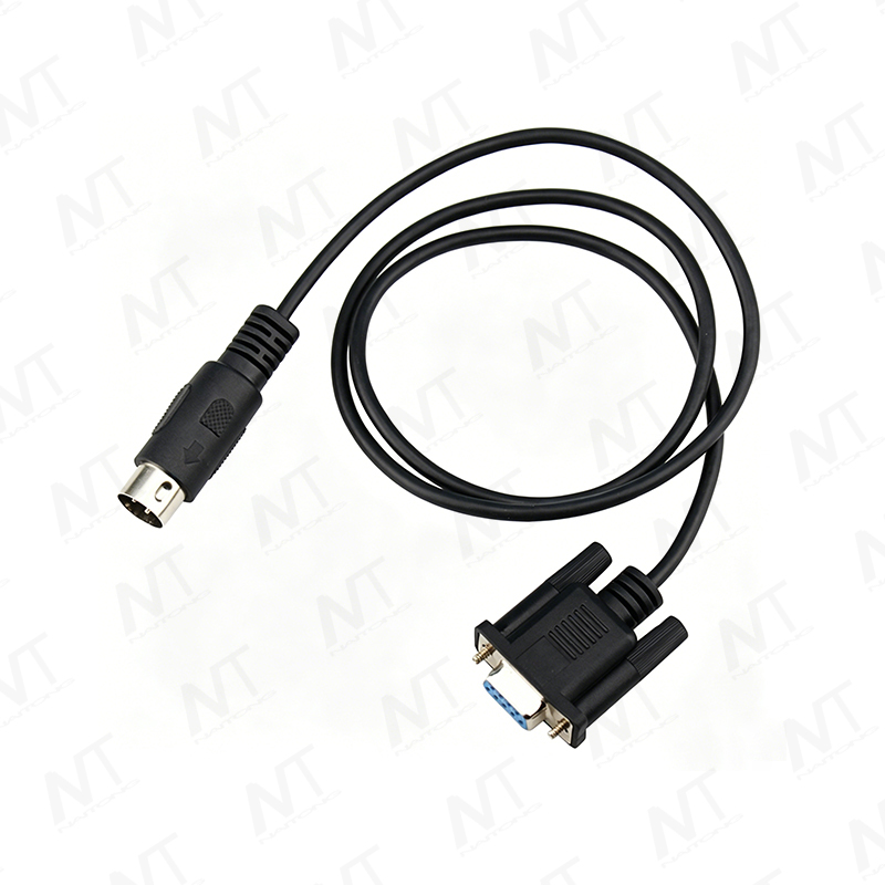 منفذ إيثرنت تسلسلي DB9 إلى RJ45 / كابل أنثى 5525 تيار مستمر / مجموعة أسلاك ذكر DIN كبيرة