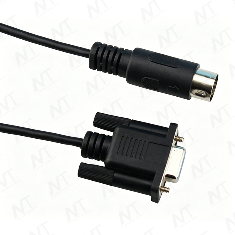 منفذ إيثرنت تسلسلي DB9 إلى RJ45 / كابل أنثى 5525 تيار مستمر / مجموعة أسلاك ذكر DIN كبيرة
